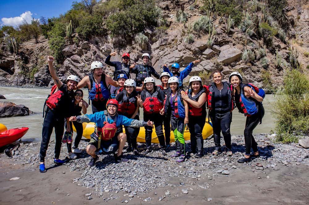 Deporte extremo accesible: personas sordas pudieron disfrutar del primer rafting inclusivo en la Región de O’higgins